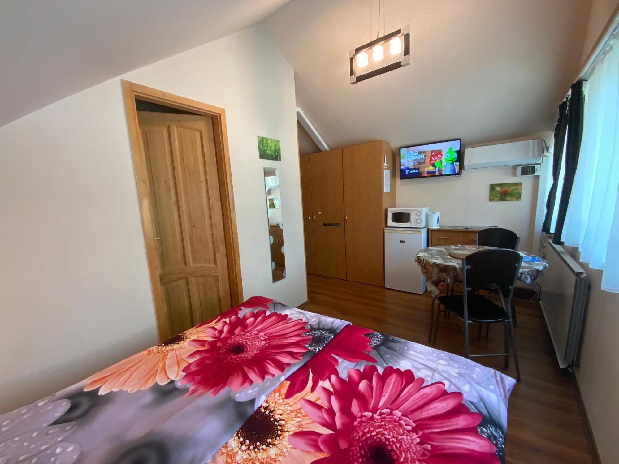 Elso Fecske Apartmanok Siofok Dış mekan fotoğraf