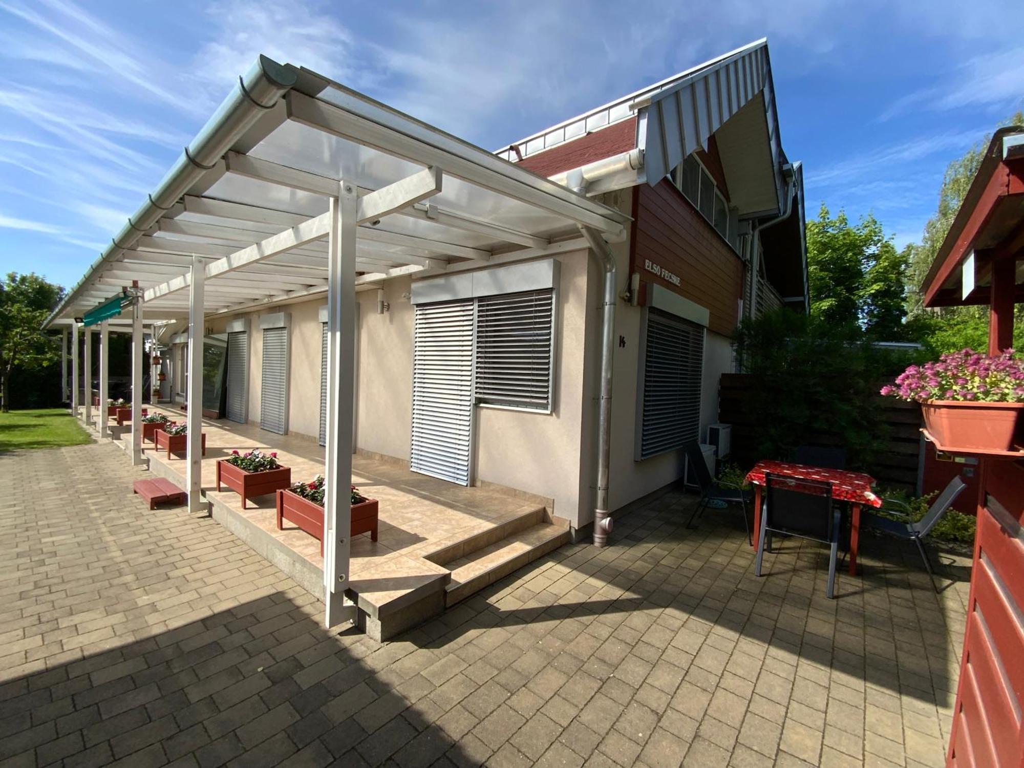 Elso Fecske Apartmanok Siofok Dış mekan fotoğraf